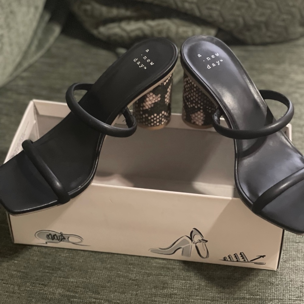 Black sandals
